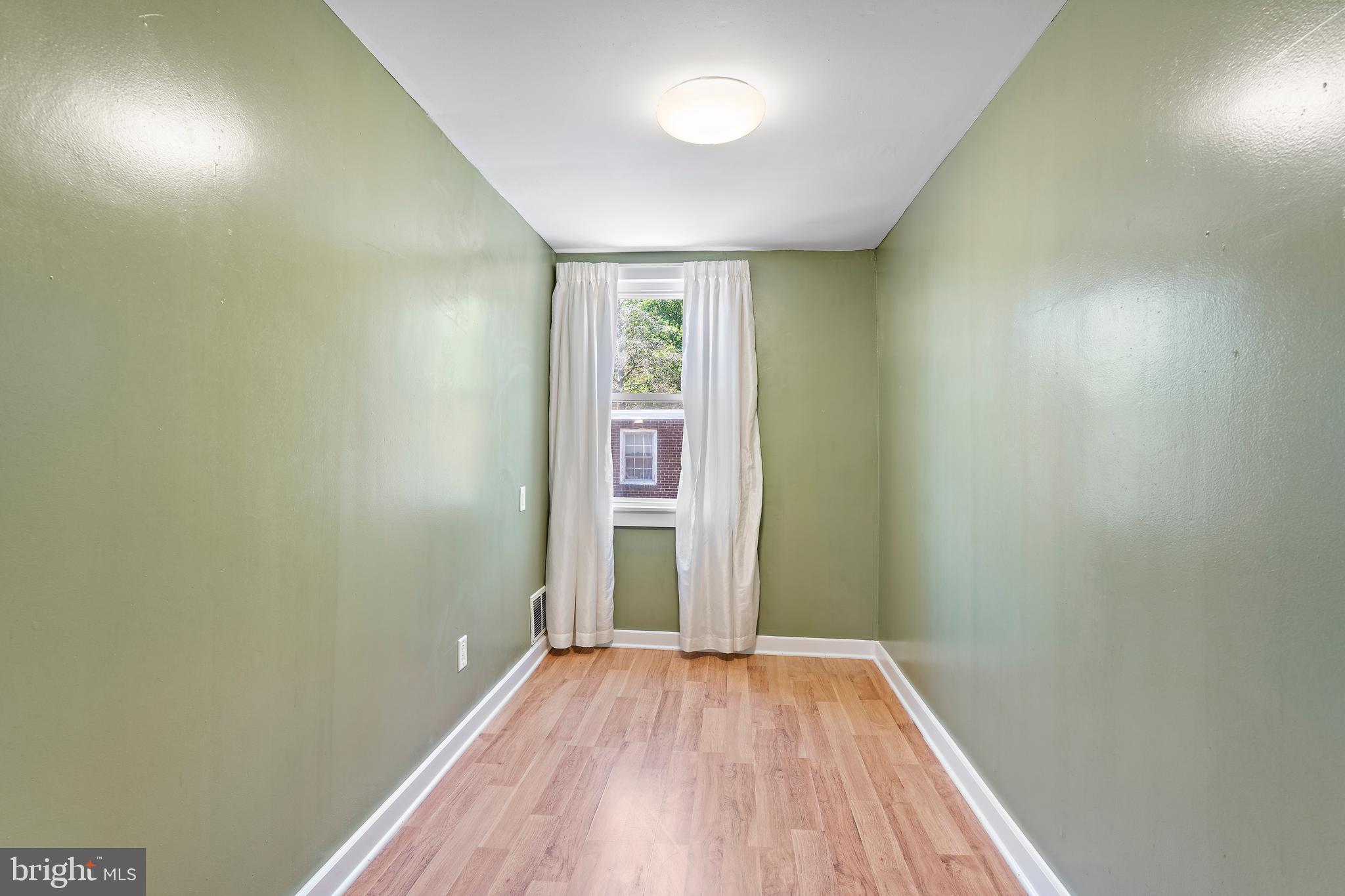1382 Pennington Road Philadelphia, PA 19151 - Photo 10 of 16 3rd bedroom