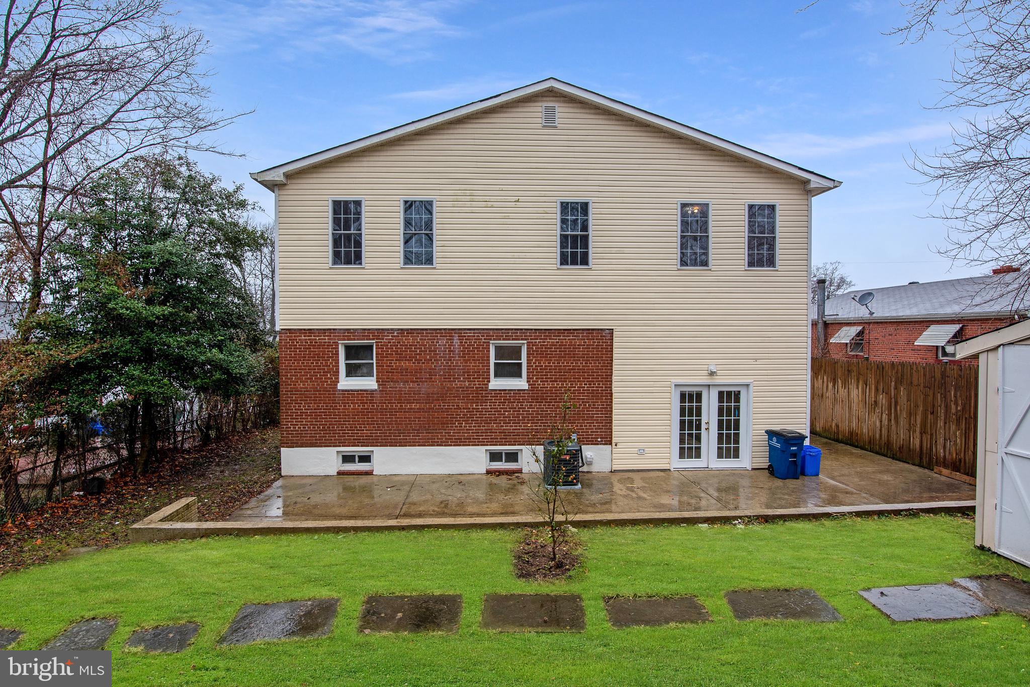 12201 Berry Street Silver Spring, MD 20902 - Photo 3 of 44