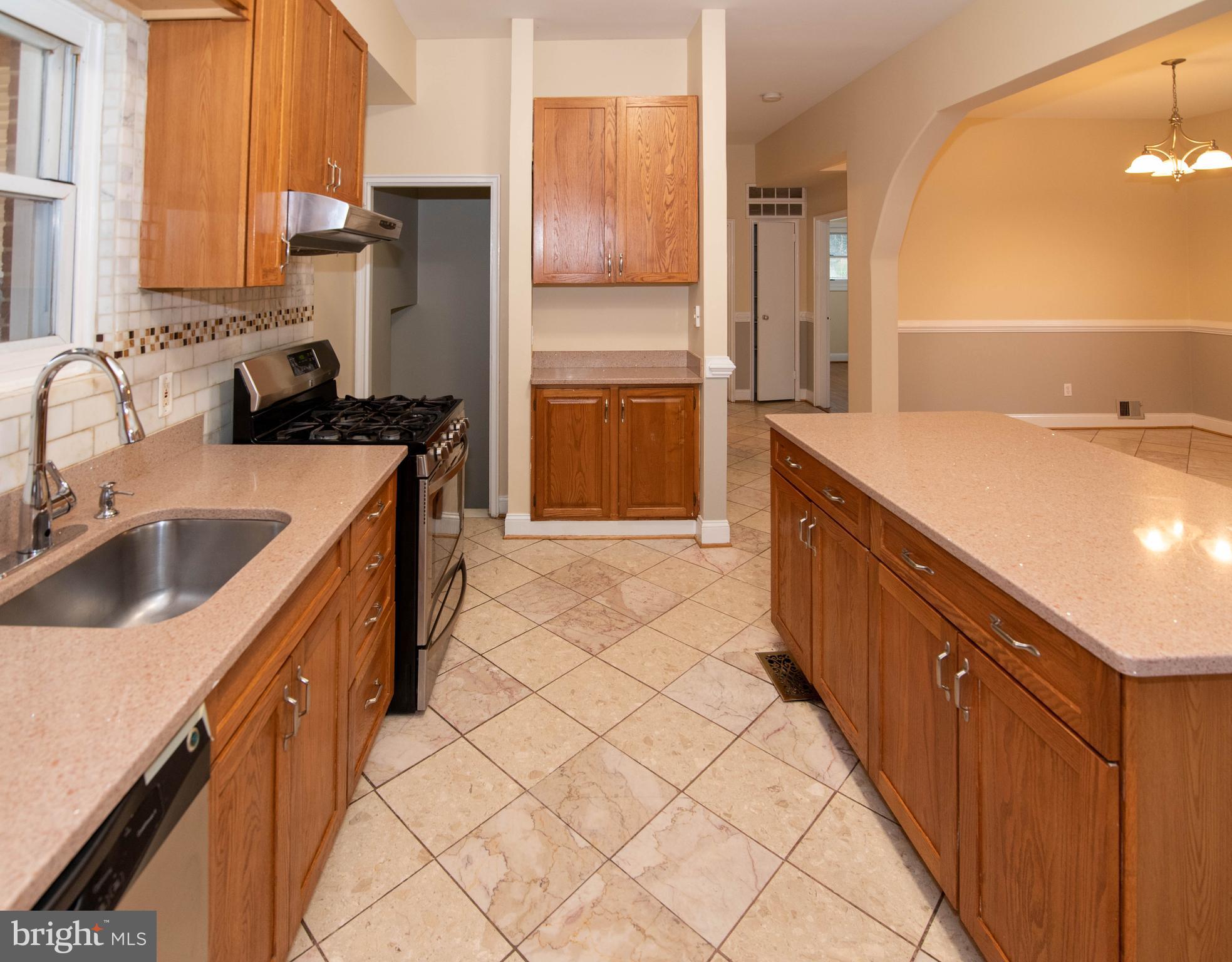 12201 Berry Street Silver Spring, MD 20902 - Photo 6 of 44