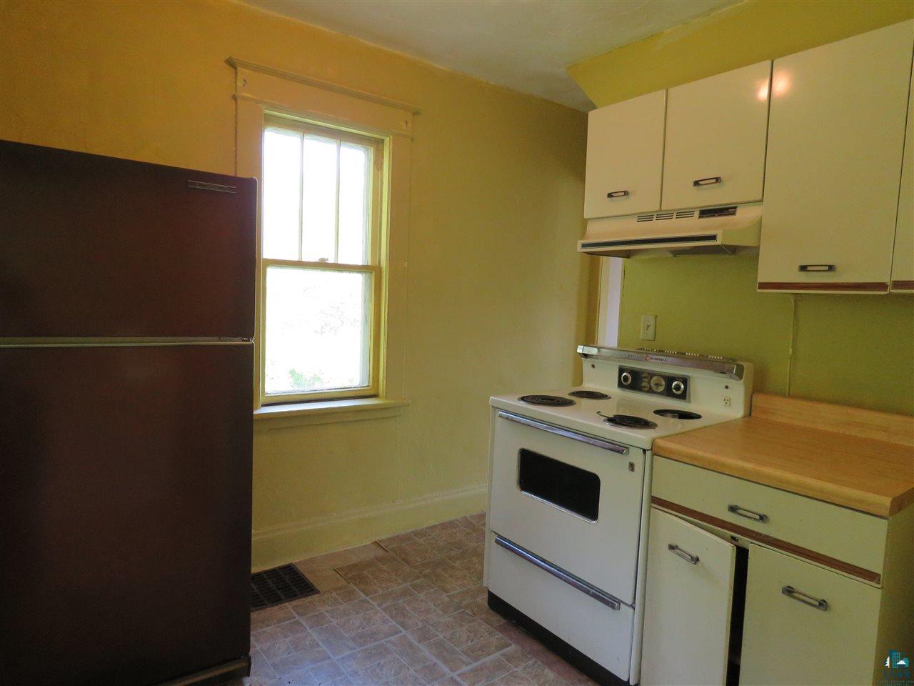 1407 Middle Road Duluth, MN 55811 - Photo 8 of 23