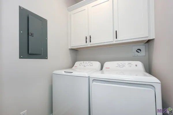 $1,700 | 8739 Lockhart Road, Unit 7F, Denham Springs, LA 70726