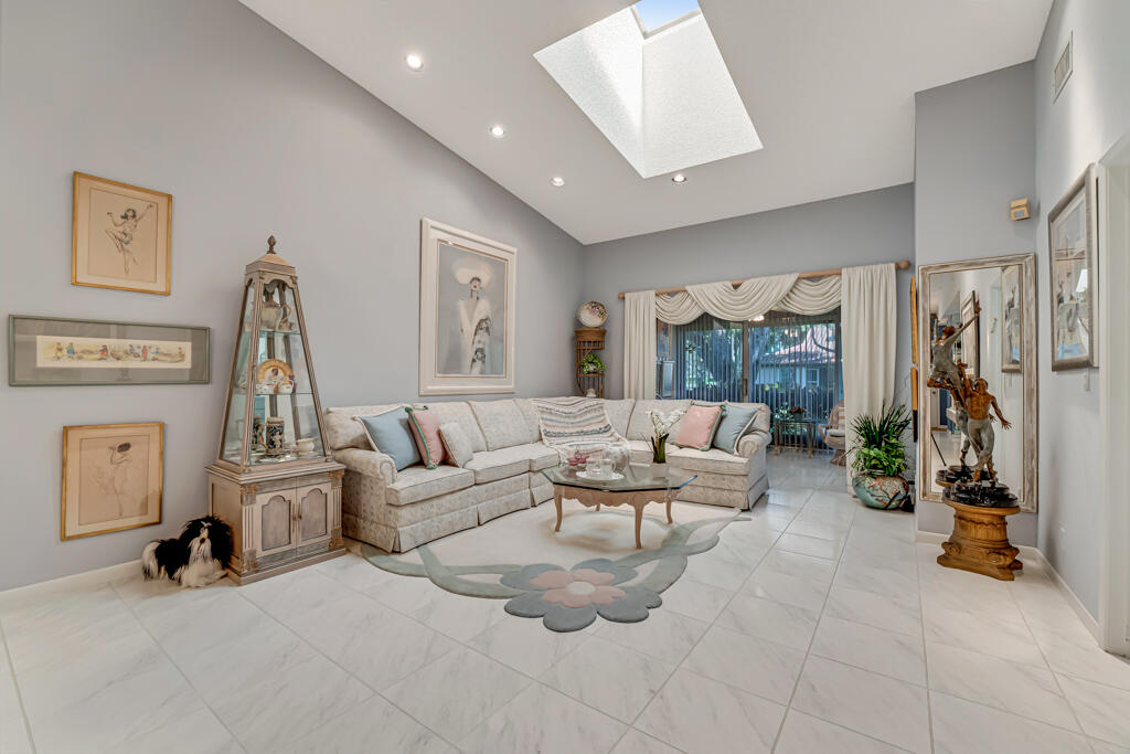 6459 Mill Pointe Circle Delray Beach, FL 33484 - Photo 2 of 44 04