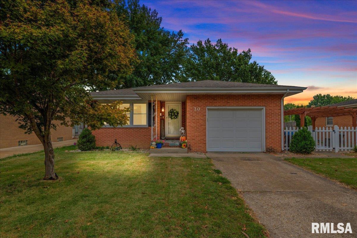 20 Longbow Lane Springfield, IL 62704 - Photo 1 of 39