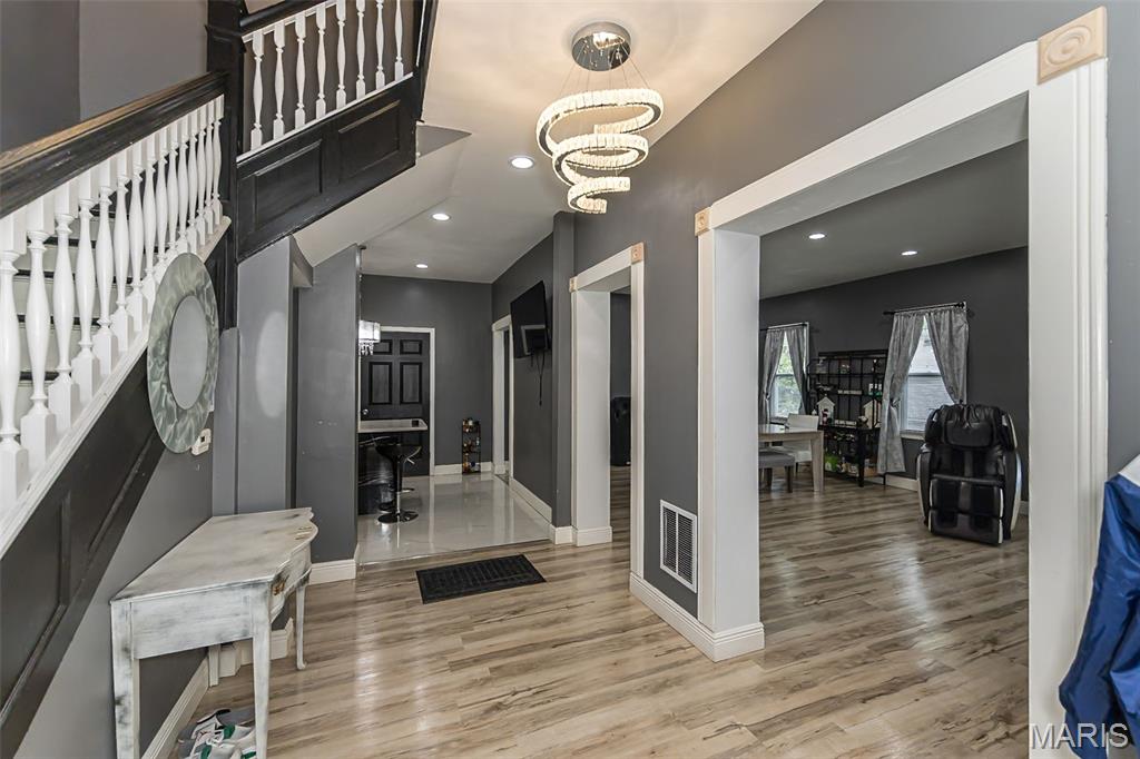 2654 Terrace Lane St. Louis, MO 63136 - Photo 4 of 43