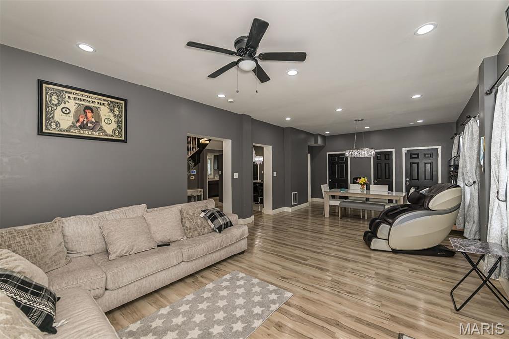 2654 Terrace Lane St. Louis, MO 63136 - Photo 8 of 43