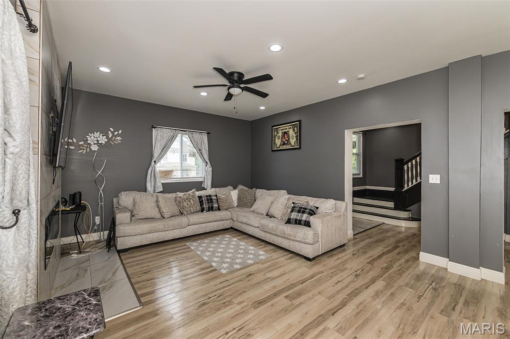 2654 Terrace Lane St. Louis, MO 63136 - Photo 9 of 43