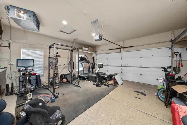 $575,000 | 25143 West Glen Oaks Lane, Shorewood, IL 60404