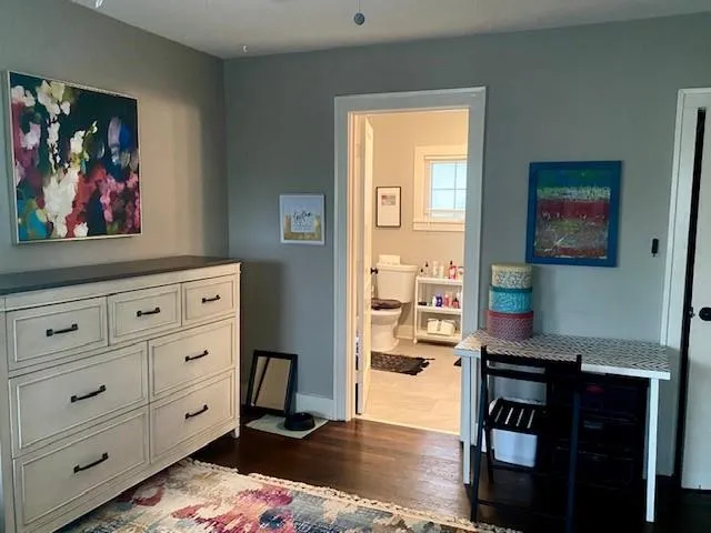 $2,800 | 701 East 54th Street, Kansas City, MO 64110