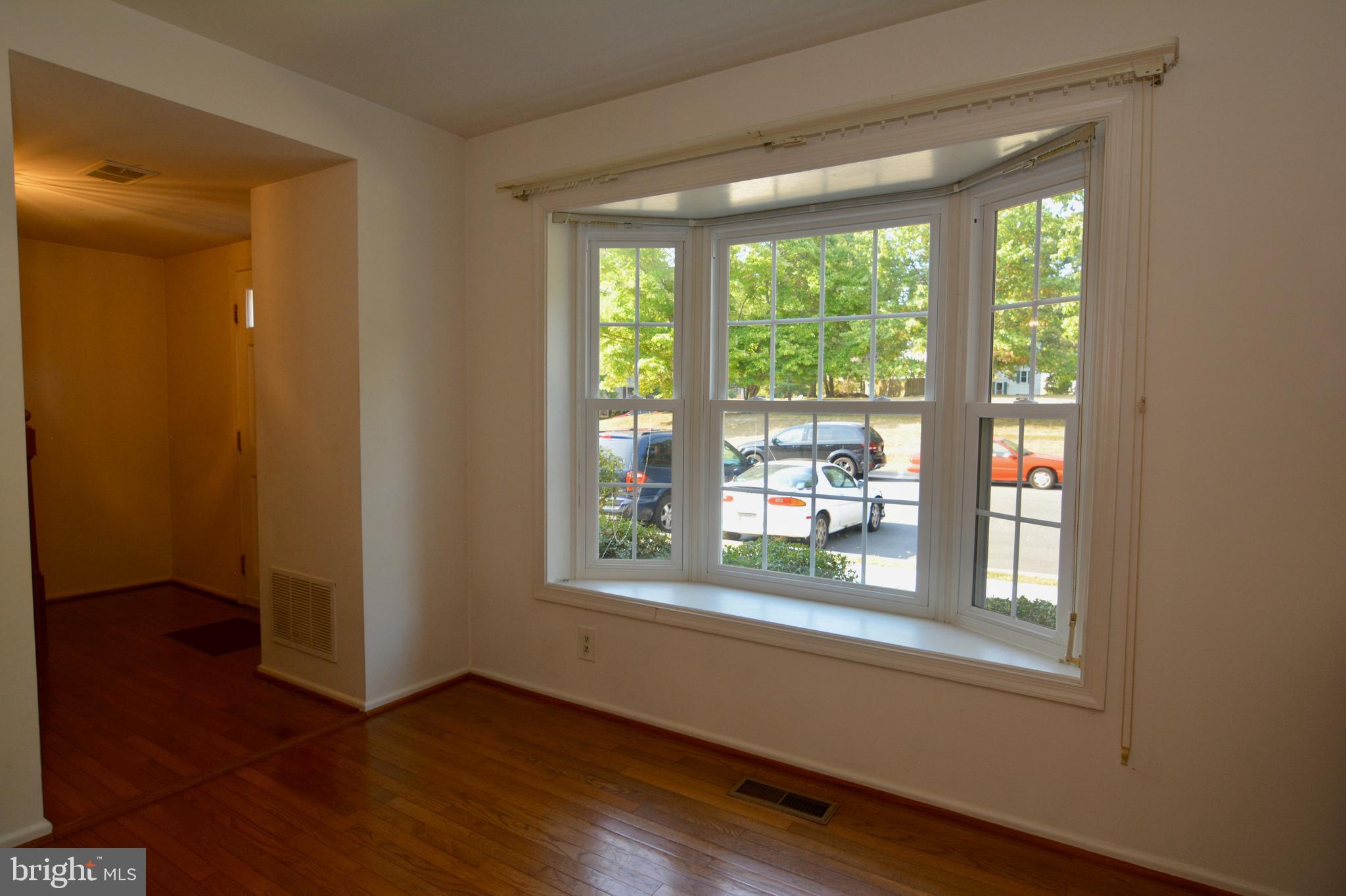 7703 Brandeis Way Springfield, VA 22153 - Photo 8 of 19 Gallery Image 8