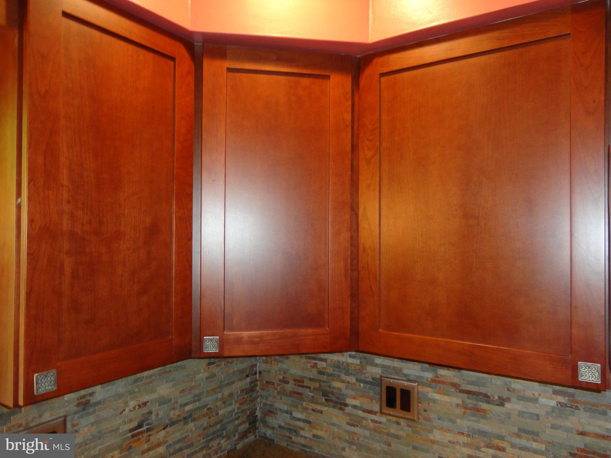 1454 Mission Road Quakertown, PA 18951 - Photo 20 of 47 Stunning Cabiners