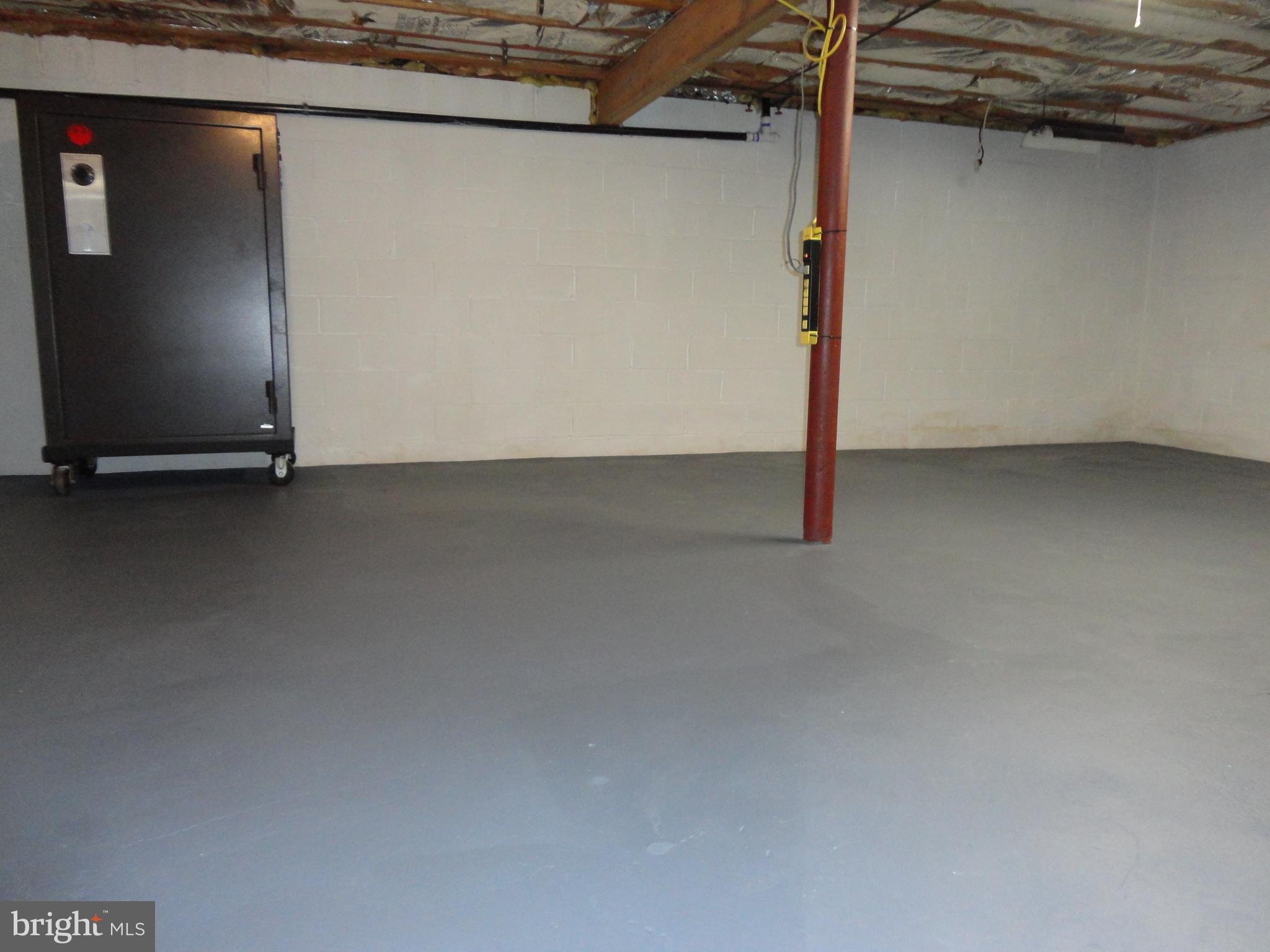 1454 Mission Road Quakertown, PA 18951 - Photo 32 of 47 Newly Painted Walls and Floors - Safe Included!