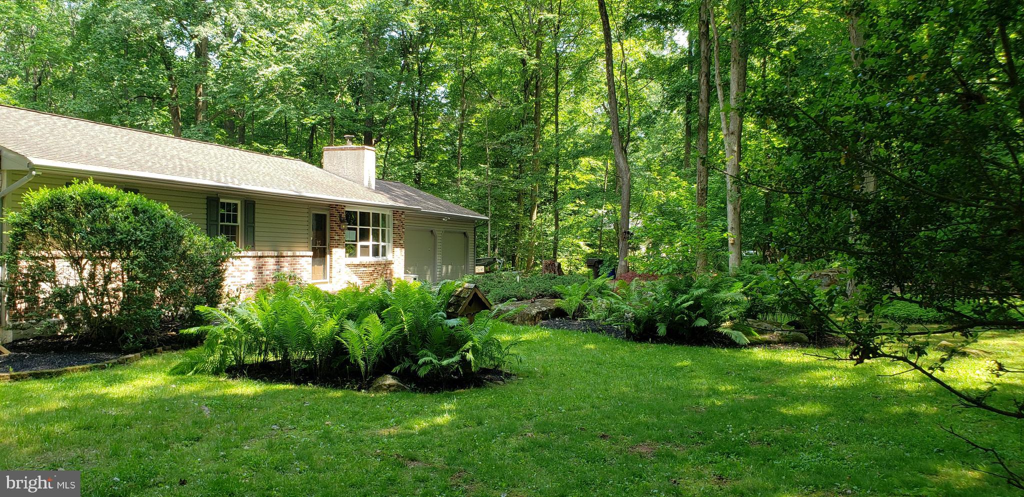 1454 Mission Road Quakertown, PA 18951 - Photo 7 of 47 Beautiful Exterior Landscaping