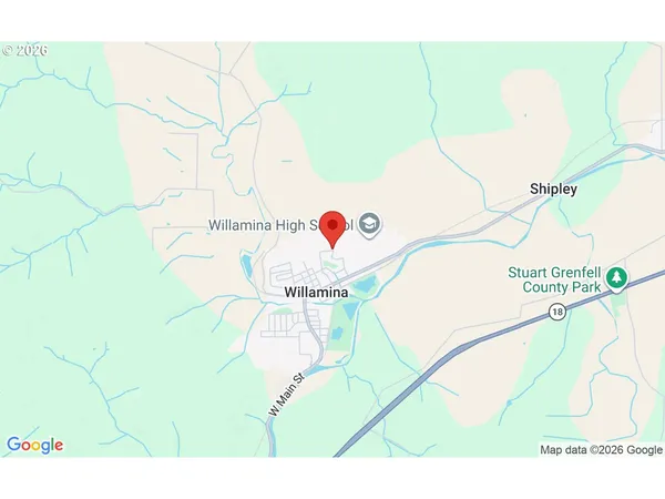 a black and white photo of a tennis court