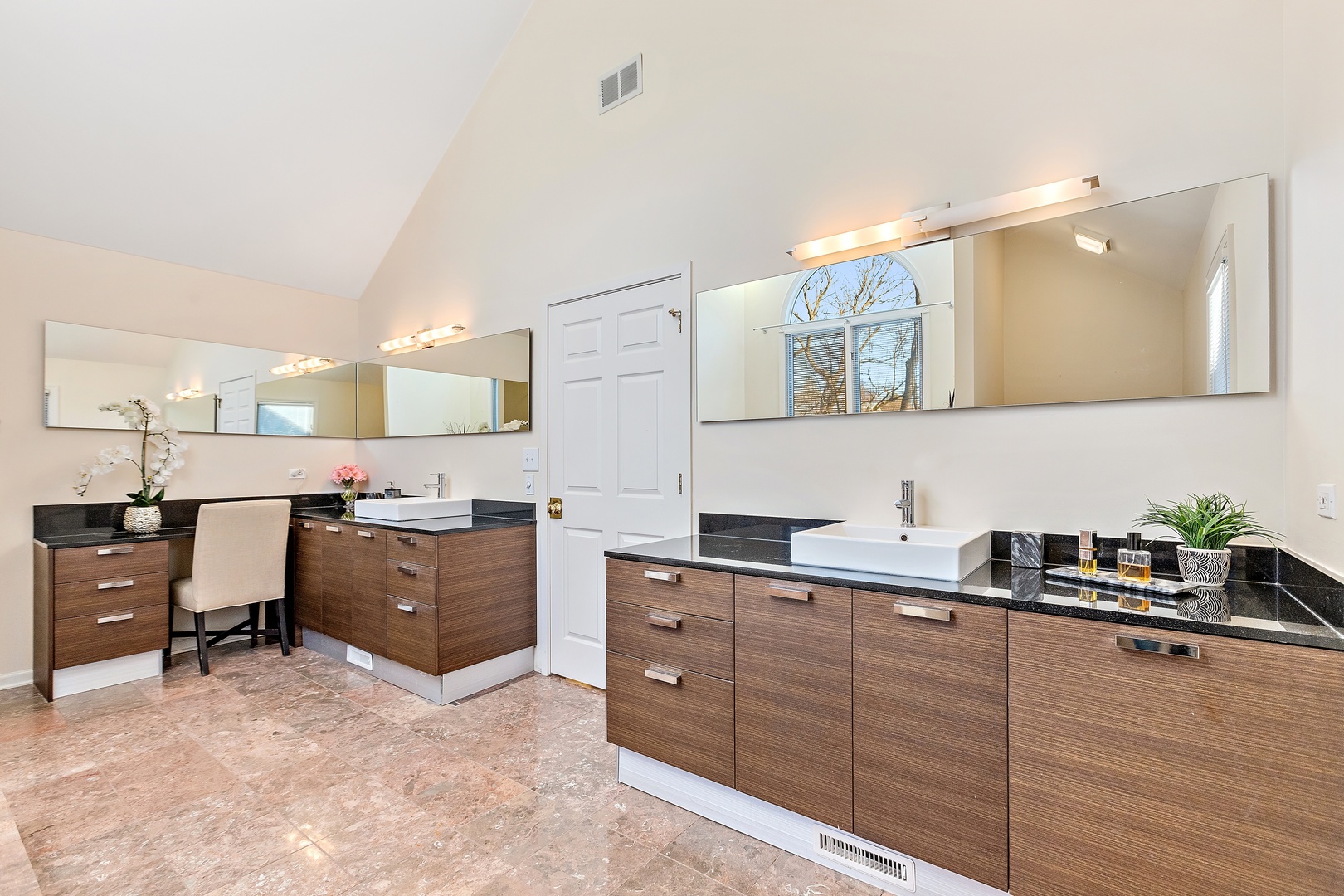 1420 Linden Road Northbrook, IL 60062 - Photo 17 of 34