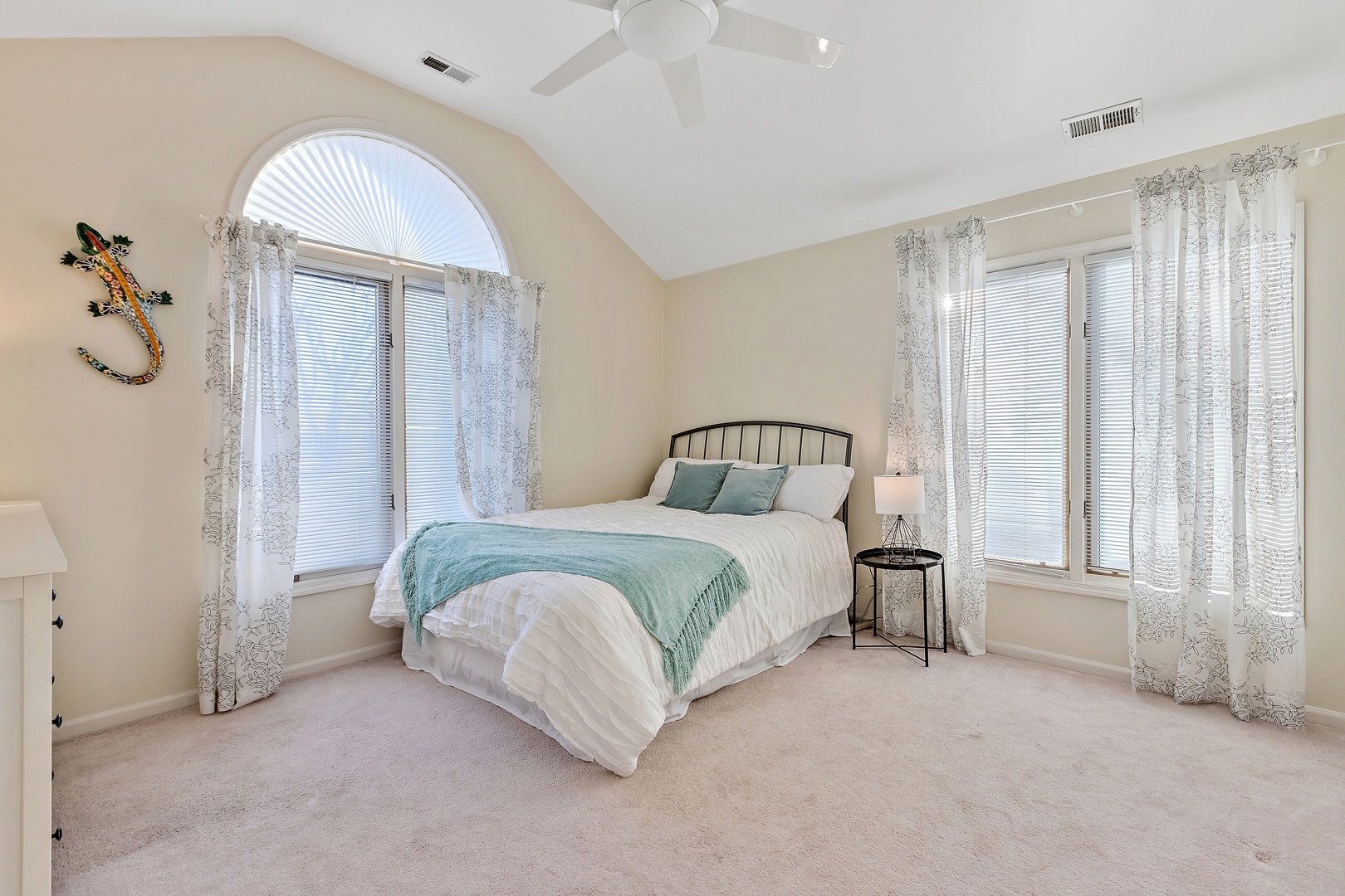 1420 Linden Road Northbrook, IL 60062 - Photo 24 of 34