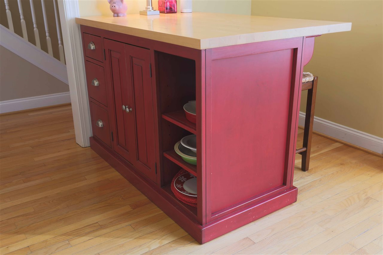 Custom made island conveys
