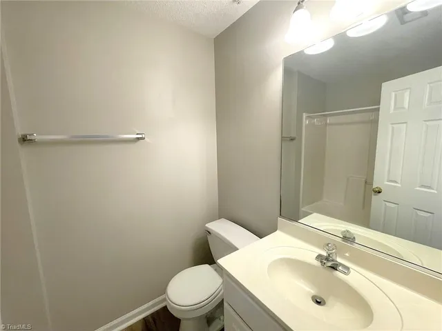 $175,000 | 3704 Cotswold Terrace, Unit 2B, Greensboro, NC 27410