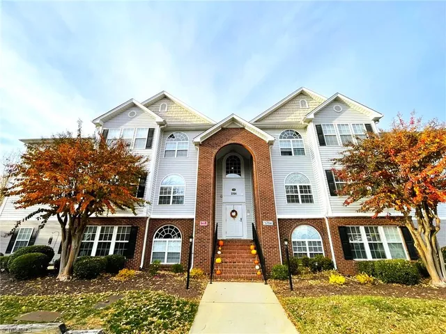 $175,000 | 3704 Cotswold Terrace, Unit 2B, Greensboro, NC 27410