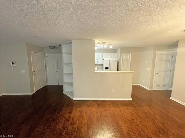 $175,000 | 3704 Cotswold Terrace, Unit 2B, Greensboro, NC 27410