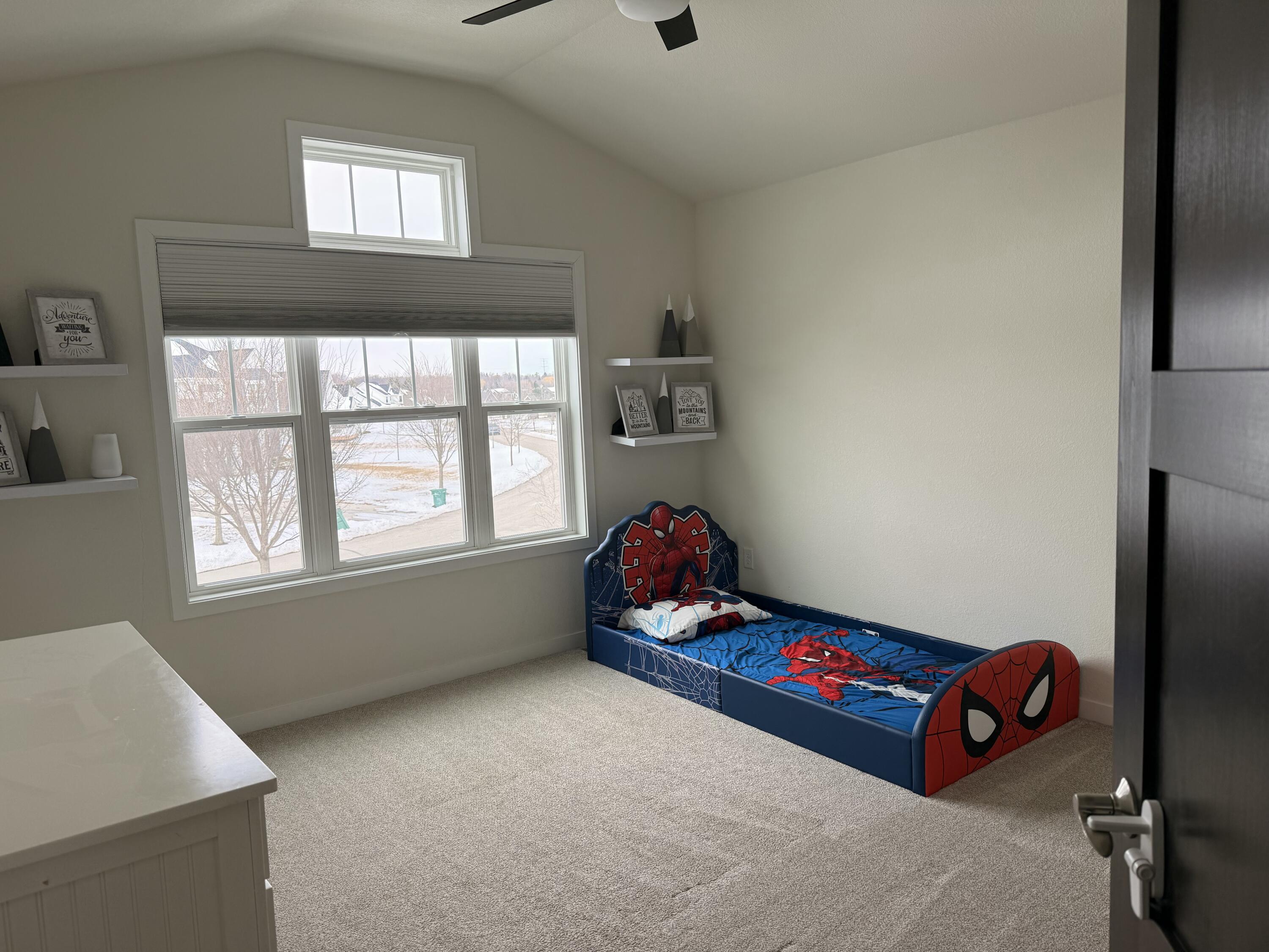 8955 Highlander Drive Mequon, WI 53097 - Photo 21 of 36 Upper Bedroom