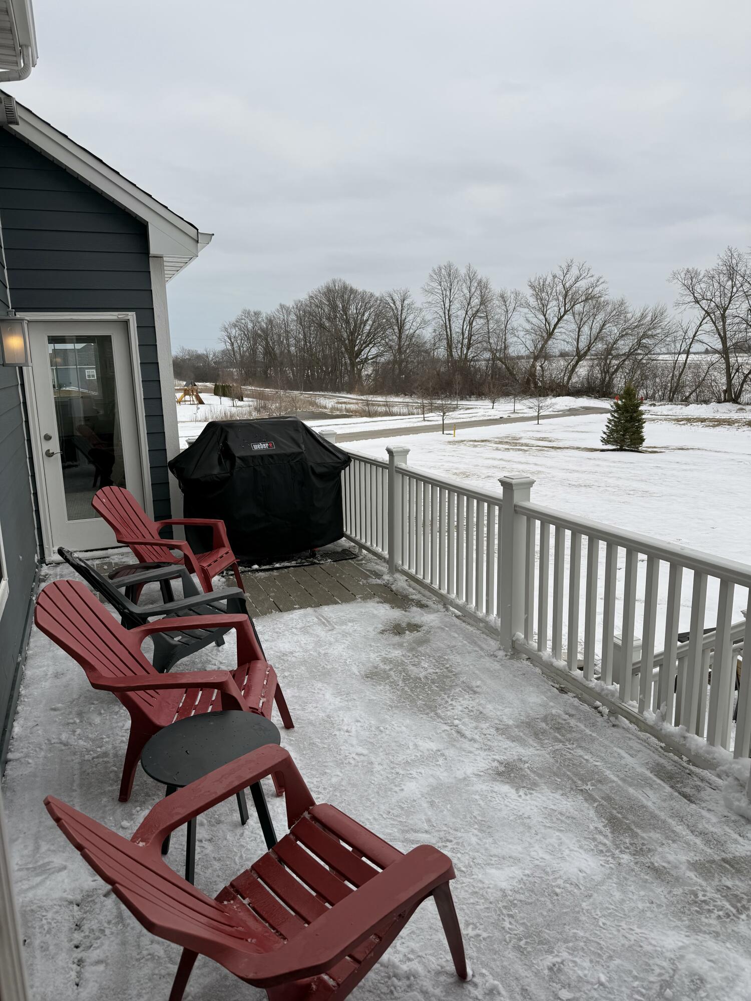 8955 Highlander Drive Mequon, WI 53097 - Photo 30 of 36 Outdoor Deck
