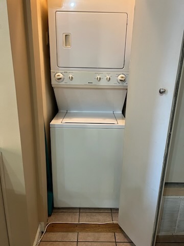 550 West Surf Street, Unit C511 Chicago, IL 60657 - Photo 9 of 15