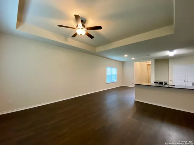 $2,100 | 491 Hunters Ranch East, San Antonio, TX 78253