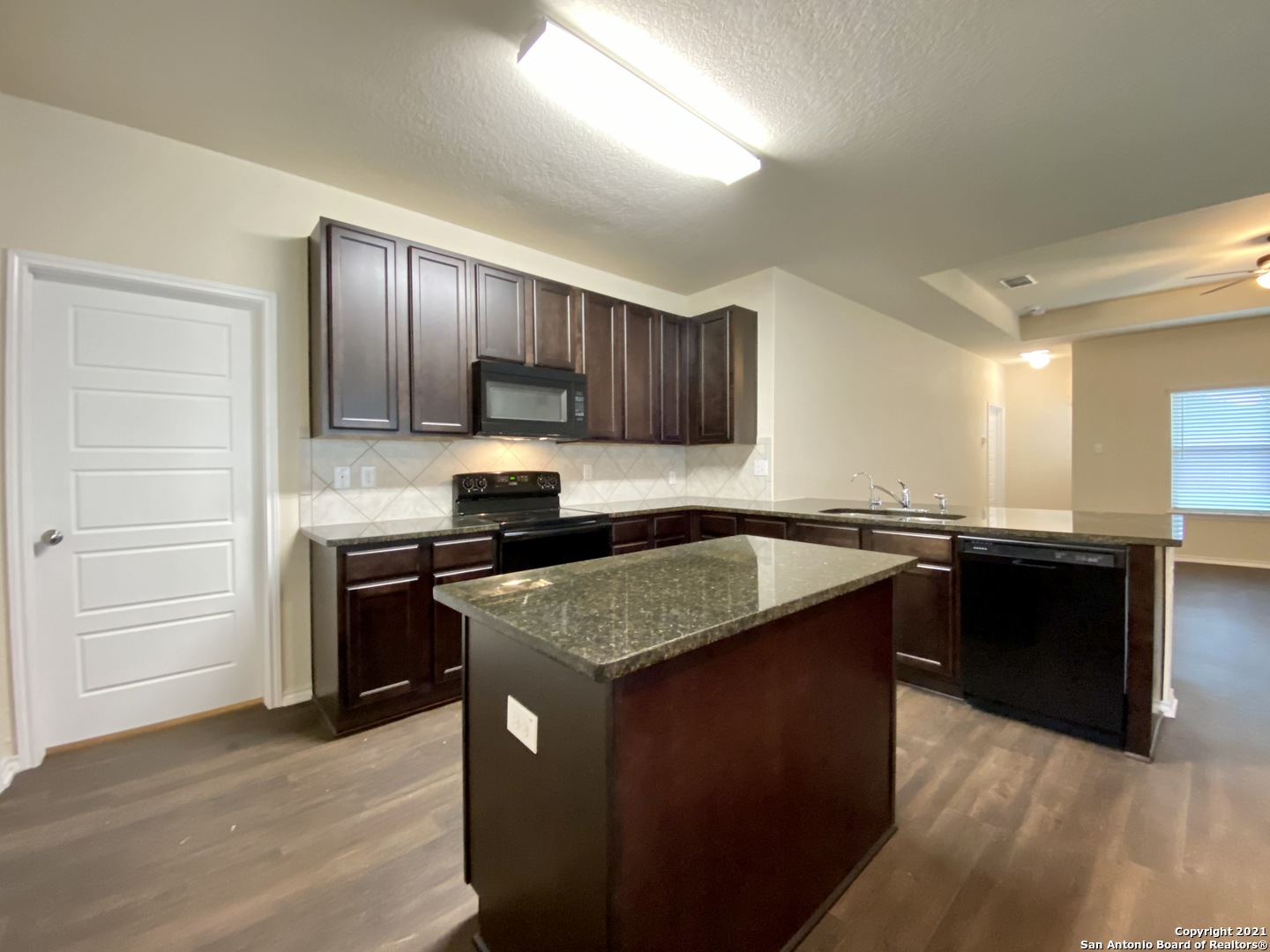 491 Hunters Ranch East San Antonio, TX 78253 - Photo 21 of 65