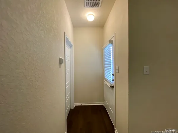 $1,900 | 491 Hunters Ranch East, San Antonio, TX 78253