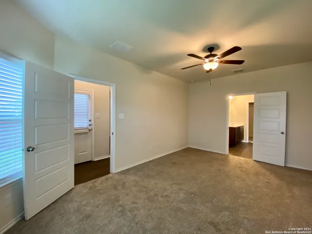 $2,100 | 491 Hunters Ranch East, San Antonio, TX 78253