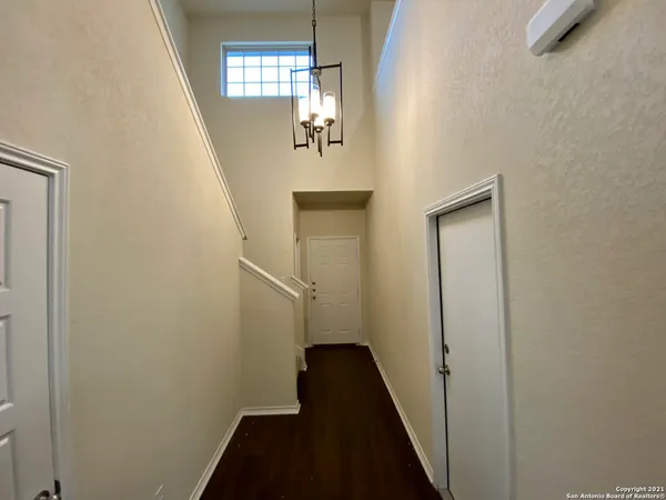 $1,900 | 491 Hunters Ranch East, San Antonio, TX 78253