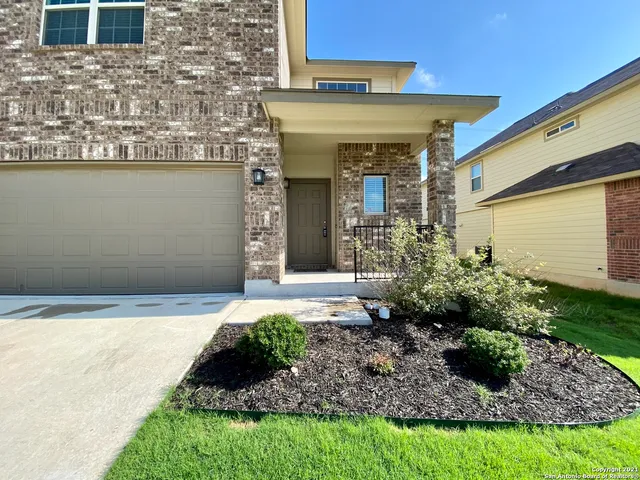 $2,100 | 491 Hunters Ranch East, San Antonio, TX 78253