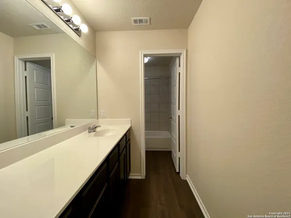 $1,900 | 491 Hunters Ranch East, San Antonio, TX 78253