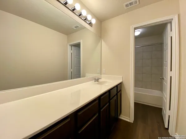 $1,900 | 491 Hunters Ranch East, San Antonio, TX 78253