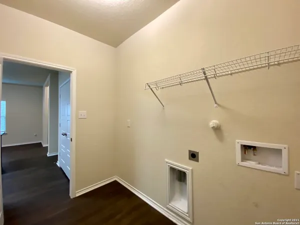 $1,900 | 491 Hunters Ranch East, San Antonio, TX 78253