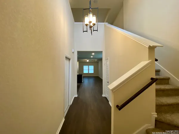 $1,900 | 491 Hunters Ranch East, San Antonio, TX 78253