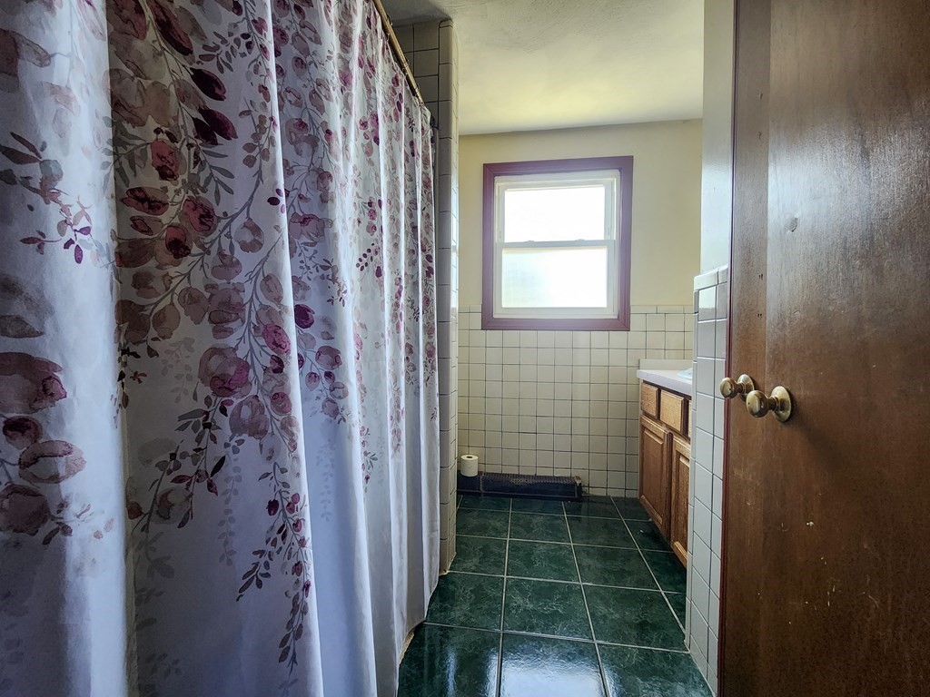 57-59 Roy Street Fall River, MA 02721 - Photo 25 of 32 Gallery Image 25
