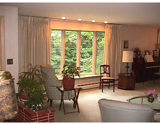 521 Riverside Drive Lawrence, MA 01841 - Photo 7 of 8 Gallery Image 7
