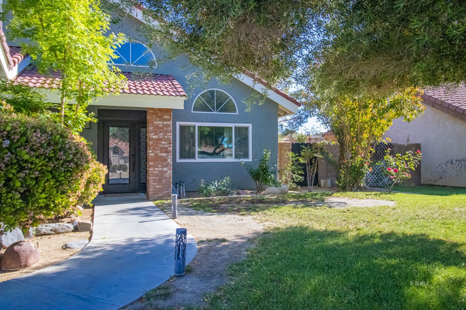 129 West Mojave Rose Avenue Ridgecrest, CA 93555 - Photo 4 of 49