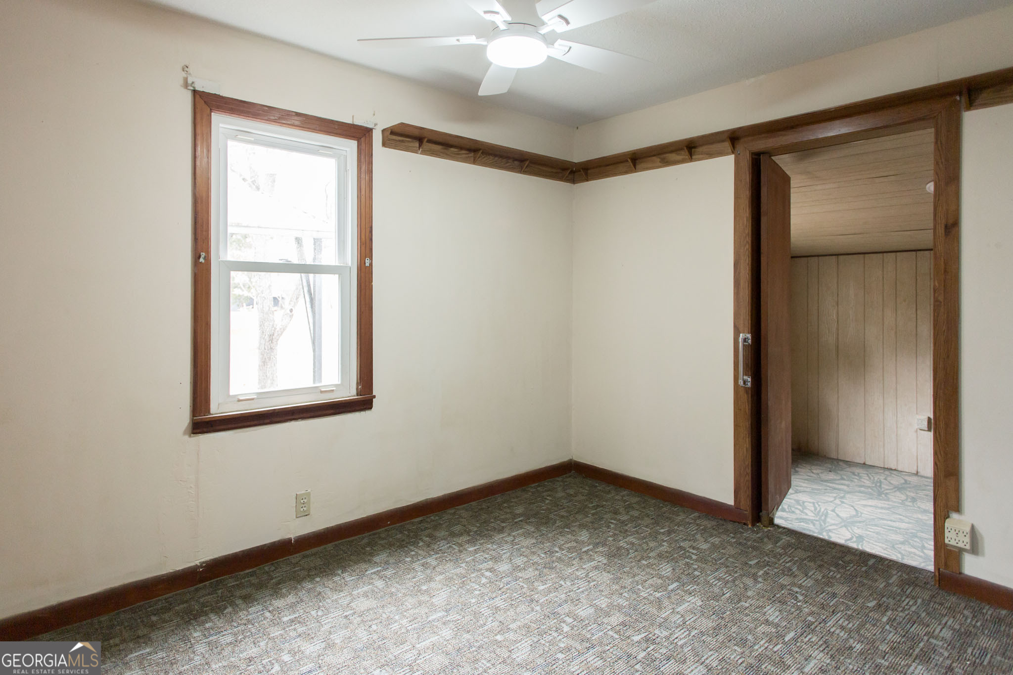 4618 Old Waltertown Road Waycross, GA 31503 - Photo 20 of 39 a view of an empty room with a window