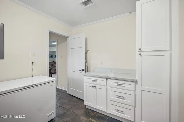 $445,900 | 6305 Hermosa Drive, Ocean Springs, MS 39564