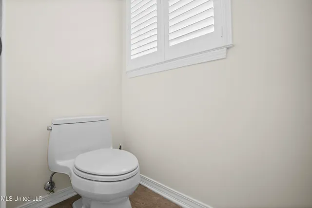 $445,900 | 6305 Hermosa Drive, Ocean Springs, MS 39564