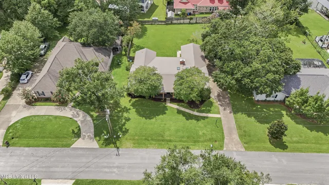 $445,900 | 6305 Hermosa Drive, Ocean Springs, MS 39564