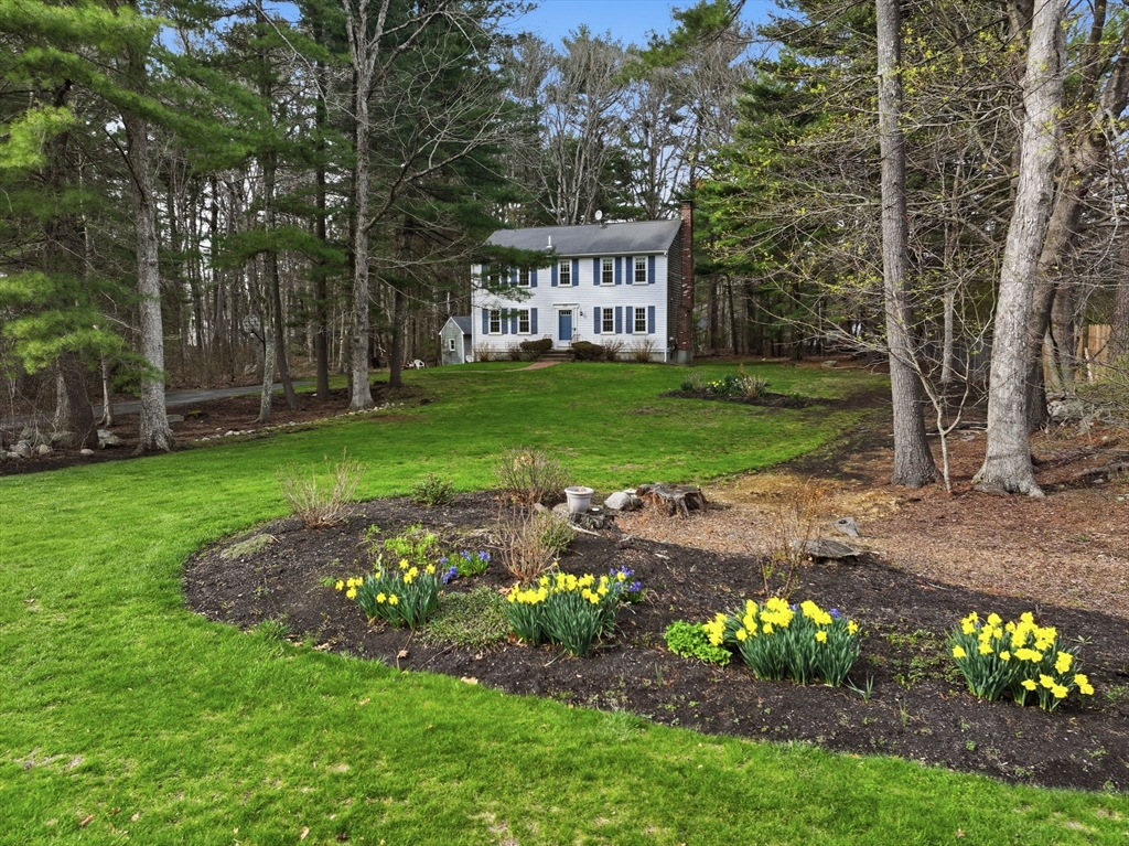 111 Brook Bend Road Hanover, MA 02339 - Photo 1 of 26