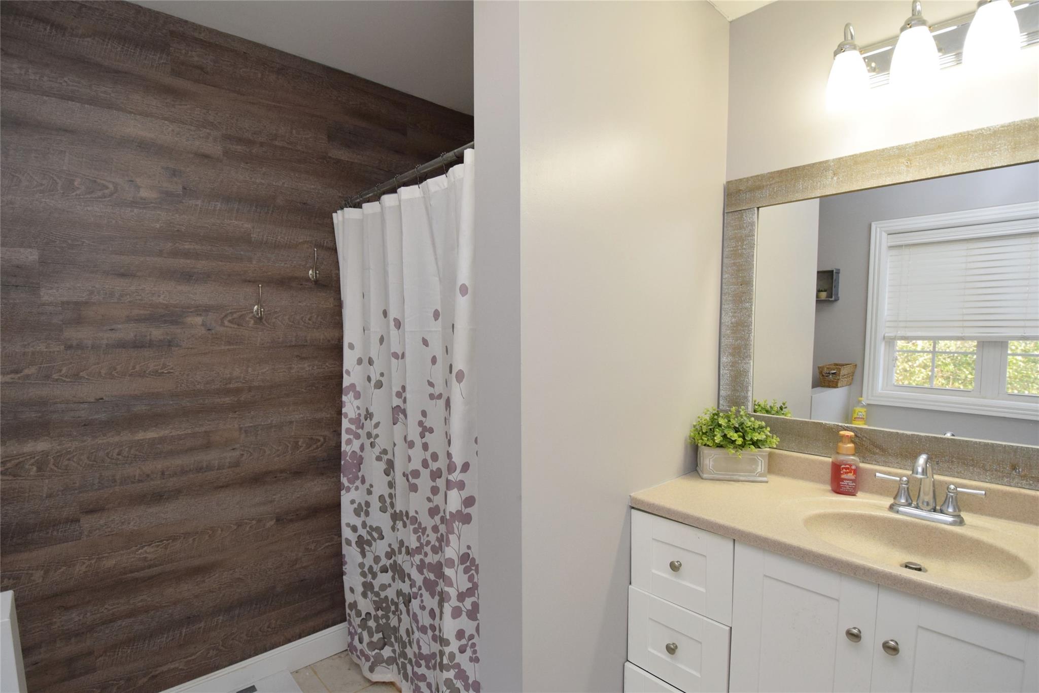 207 Branch Road Spruce Pine, NC 28777 - Photo 18 of 37 Gallery Image 18