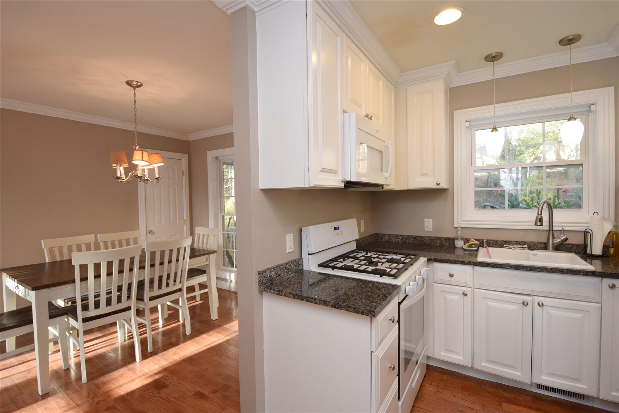 207 Branch Road Spruce Pine, NC 28777 - Photo 8 of 37 Gallery Image 8