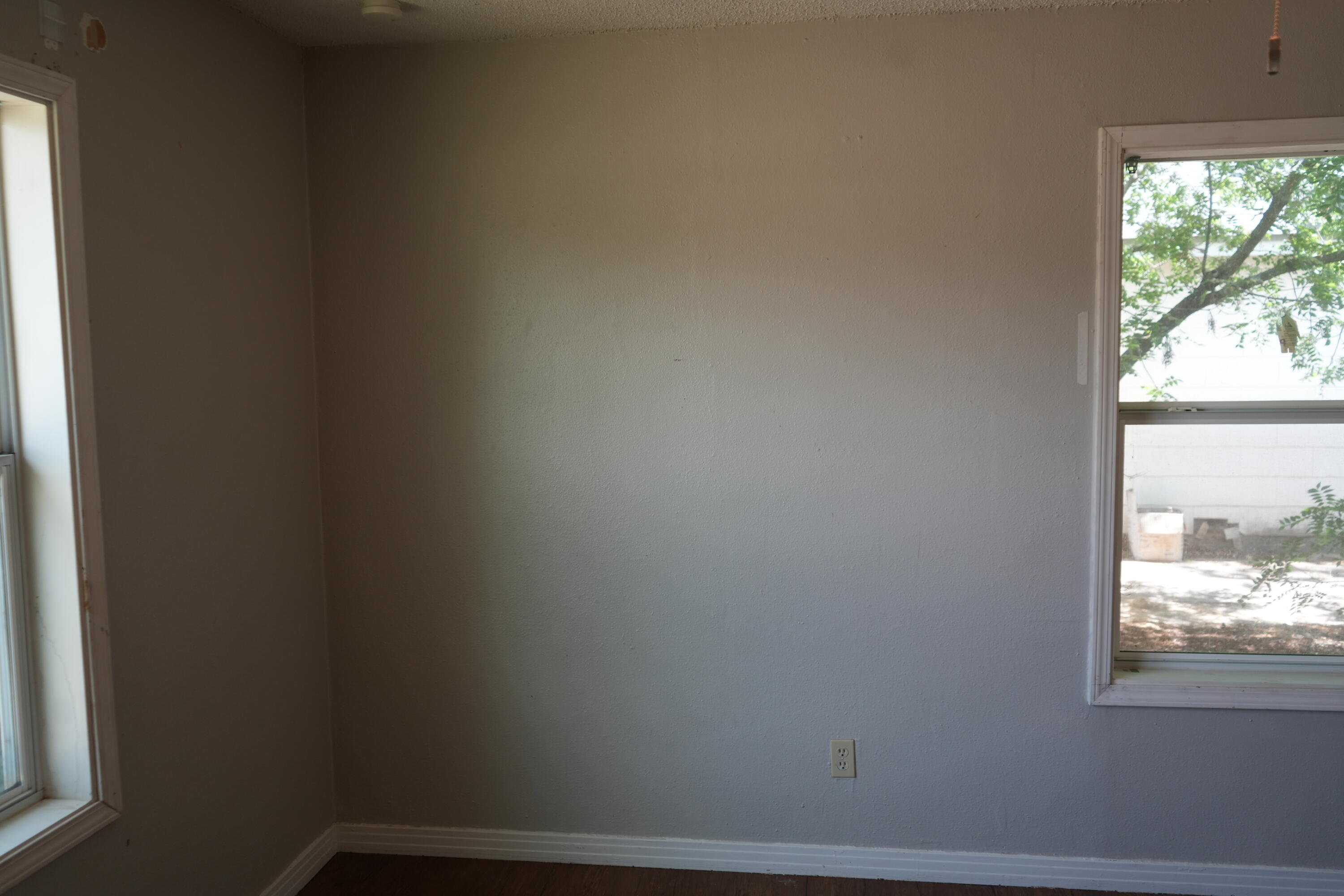 4109 31st Street Lubbock, TX 79410 - Photo 4 of 10 DSC06627