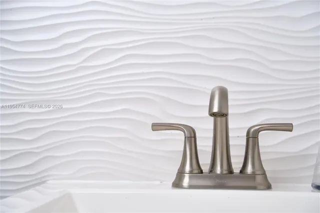 a close view of sink