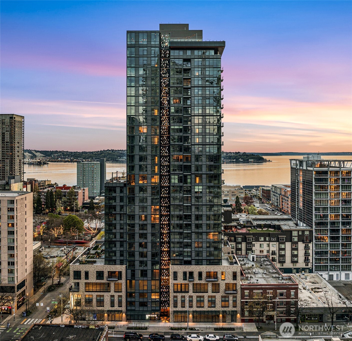 2315 4th Avenue, Unit 2803 Seattle, WA 98121 - Photo 1 of 21