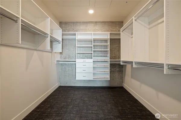 a view of walk in closet